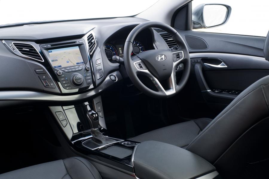  Hyundai i40 Station Wagon CRDi 2011 года  (UK) (фото 67 из 146)